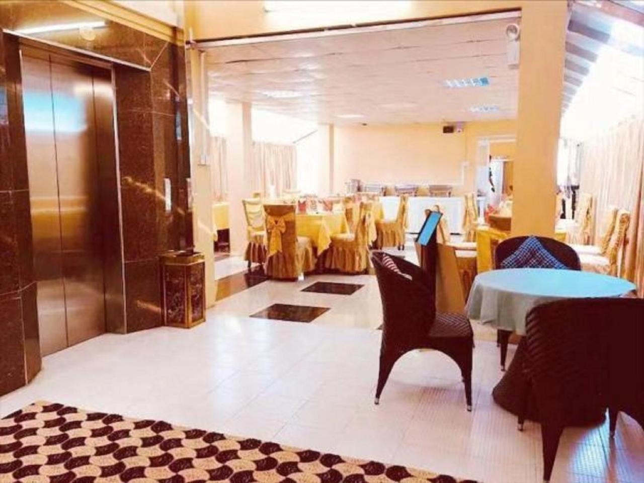 C & Y Hotel Rangoon Eksteriør billede