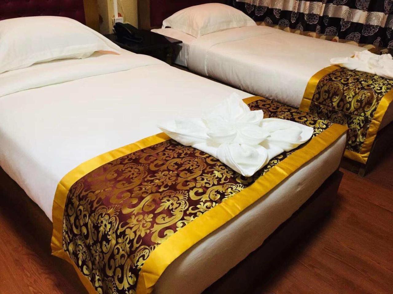 C & Y Hotel Rangoon Eksteriør billede
