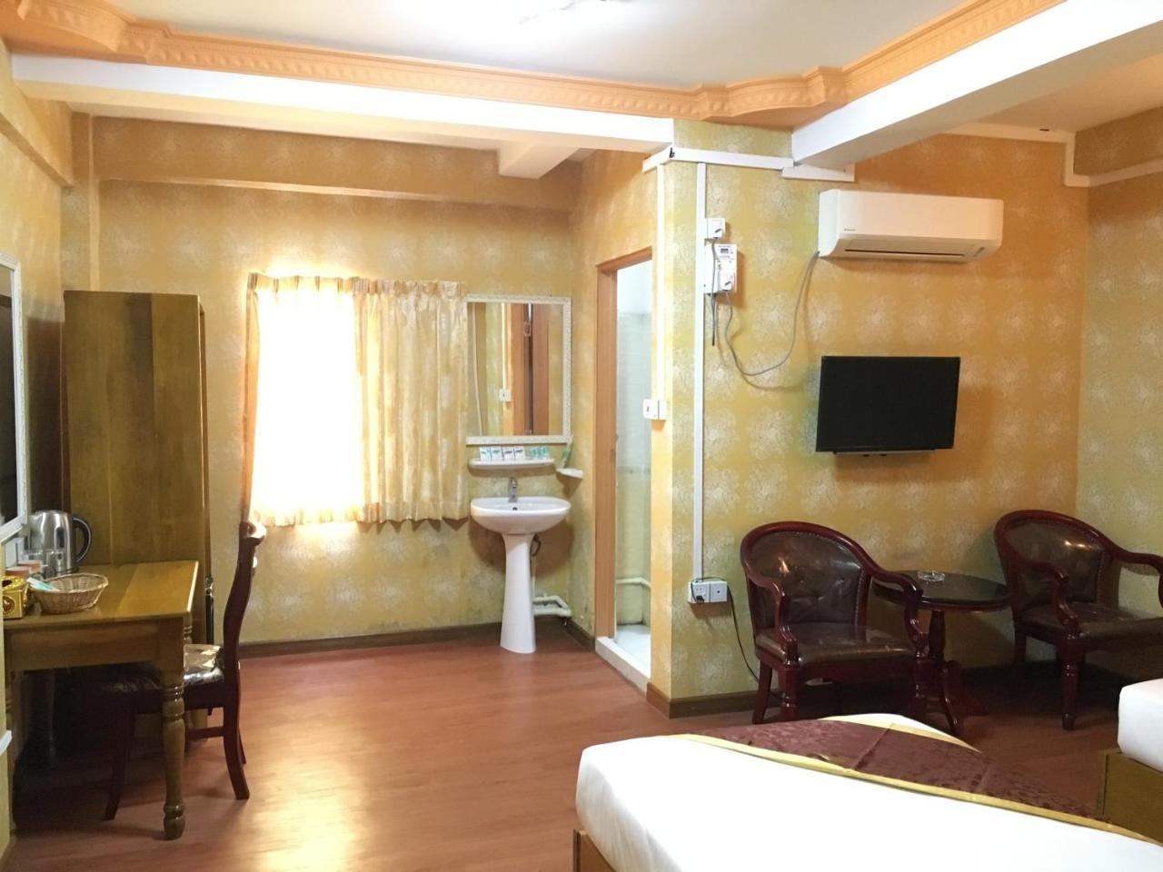 C & Y Hotel Rangoon Eksteriør billede